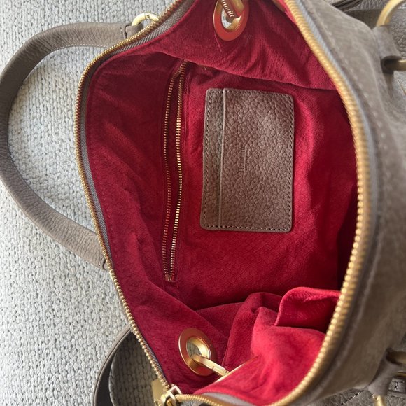 I love the purse but need a bigger size. - Picture 3 of 3